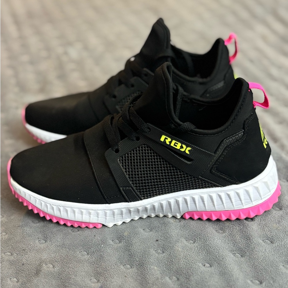 RBX Women’ Running Shoes 
Black/Hot Pink